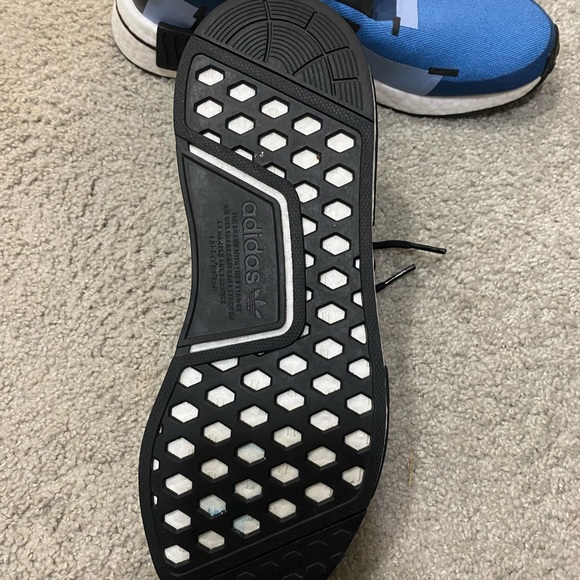 Men’s Adidas NMD_R1 - Picture 2 of 2